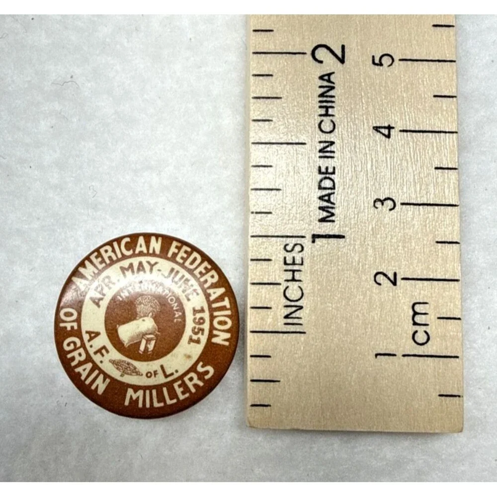 1951 American Federation of Grain Millers International Convention Pinback Butto